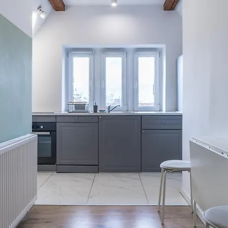 Seventh Heaven Apartment *