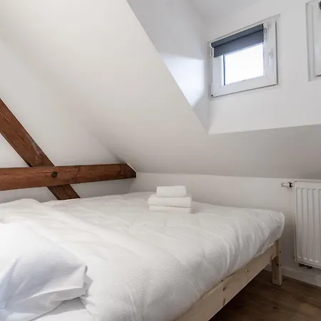 Seventh Heaven Apartment *